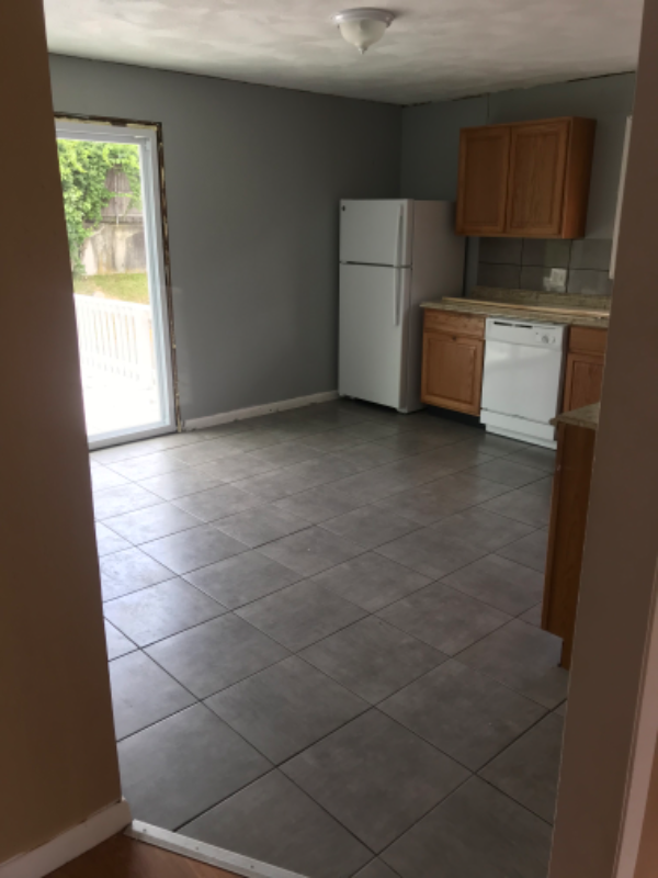 Providence Apartment: 230 Roosevelt St