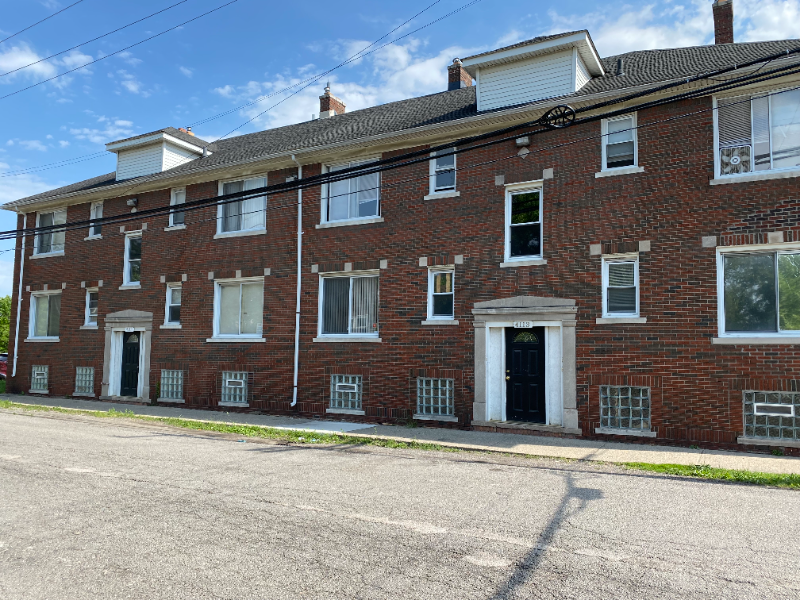 Detroit Apartment: 4111 Midland