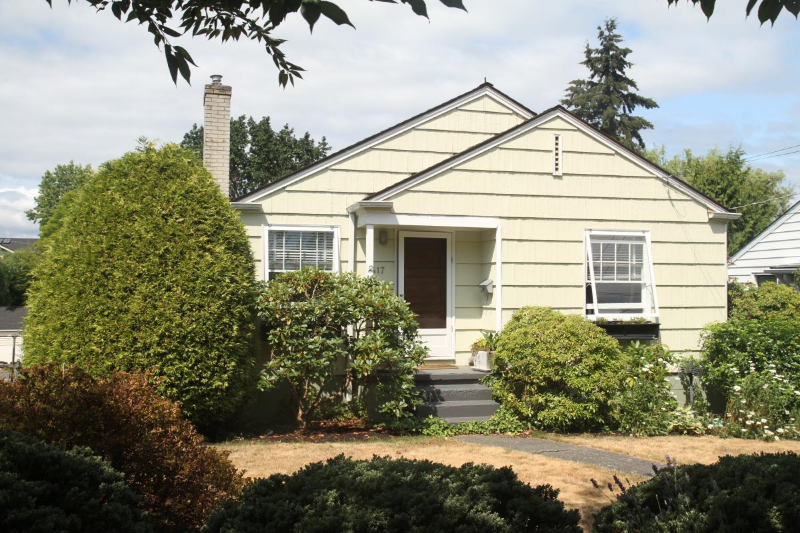 Seattle House: 5417 48th Ave SW