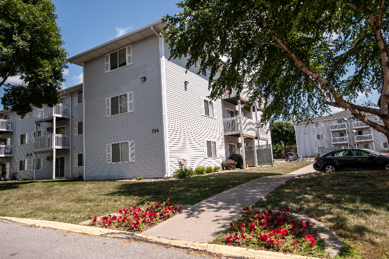 $1100 - $975 per month , 901 7th Ave SE $1100 - $975 per month , 901 7th Ave SE,