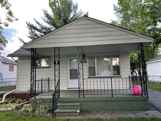 Westland House: 35844 Farragut Ave