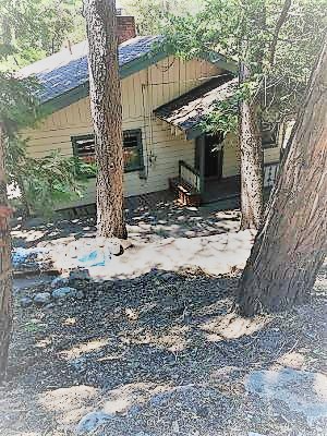 Crestline House: 25138 Valle Drive