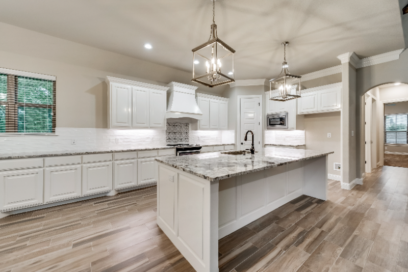 Fort Worth House: 8140 Money Ln