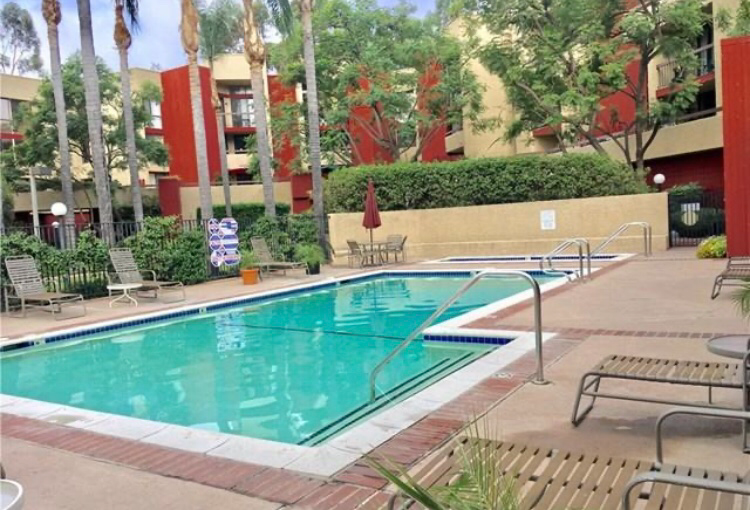 Los Angeles Condo: 3961 Via Marisol