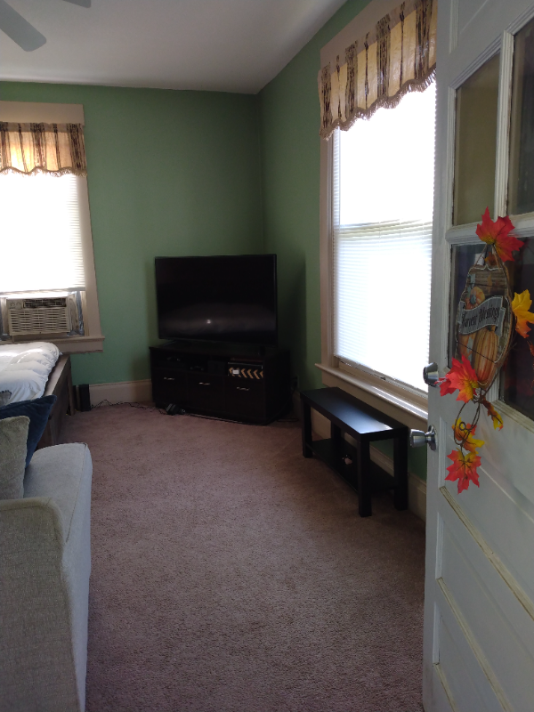 Findlay Apartment: 406 E. Lima Street