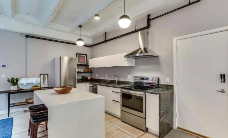 Washington Apartment: 2526 17th st. NW