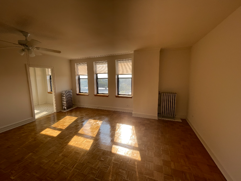 Chicago Apartment: 1263 Pratt Blvd