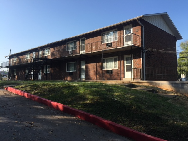 Knoxville Apartment: 1901 E. 5th Ave