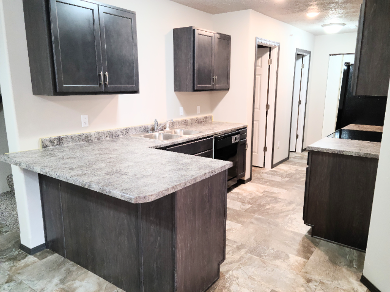 Tea Townhome: 2200 North Main Ave