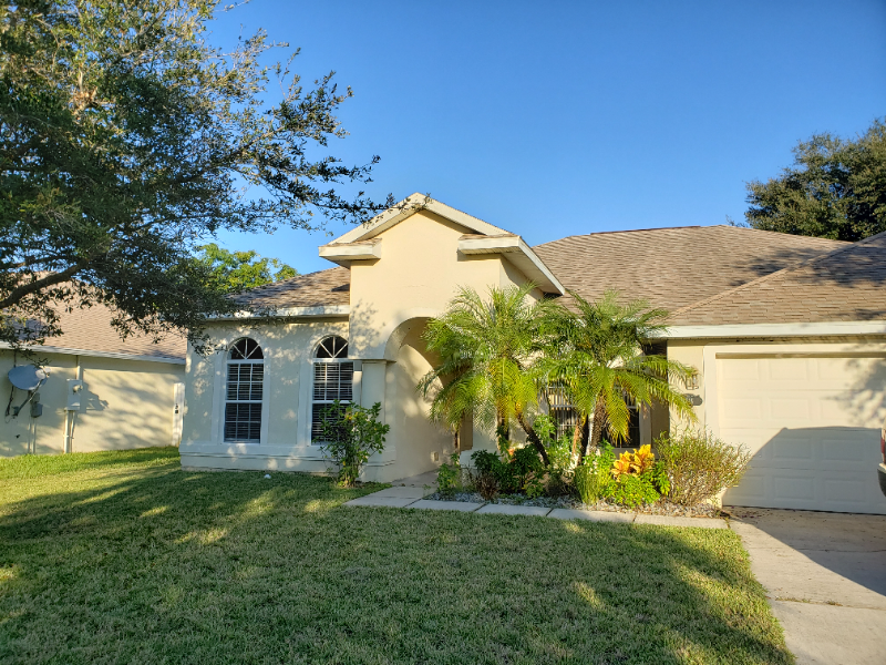 Melbourne House: 3615 Softbreeze Circle