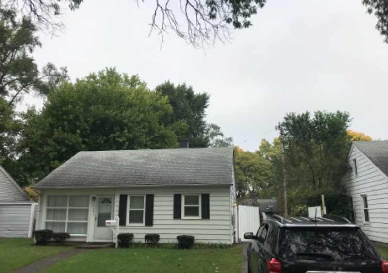 Oak Park House: 10400 Albany