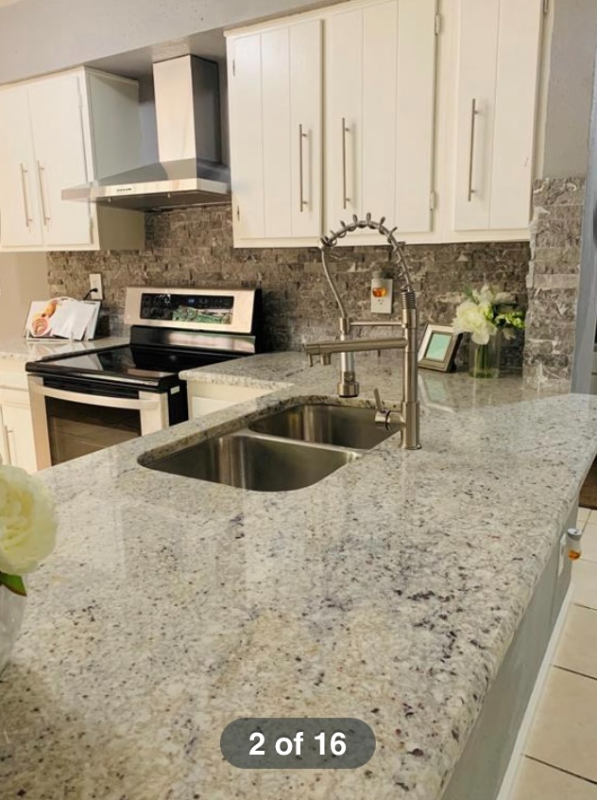 Houston Townhome: 5710 Easthampton