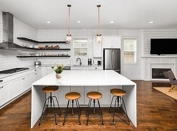 Nashville House: 1904 Haynes St