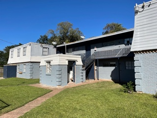 La Marque Apartment: 1825 Bayou Road