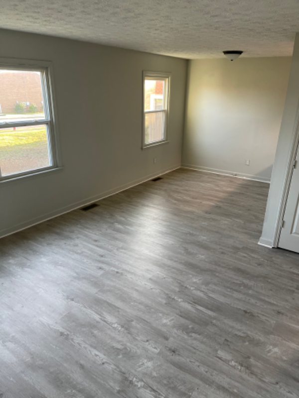 Nicholasville Apartment: 116 Wichita Dr