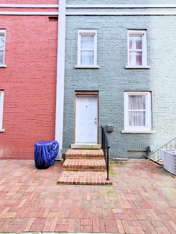 Columbus Apartment: 90 E 8th Ave