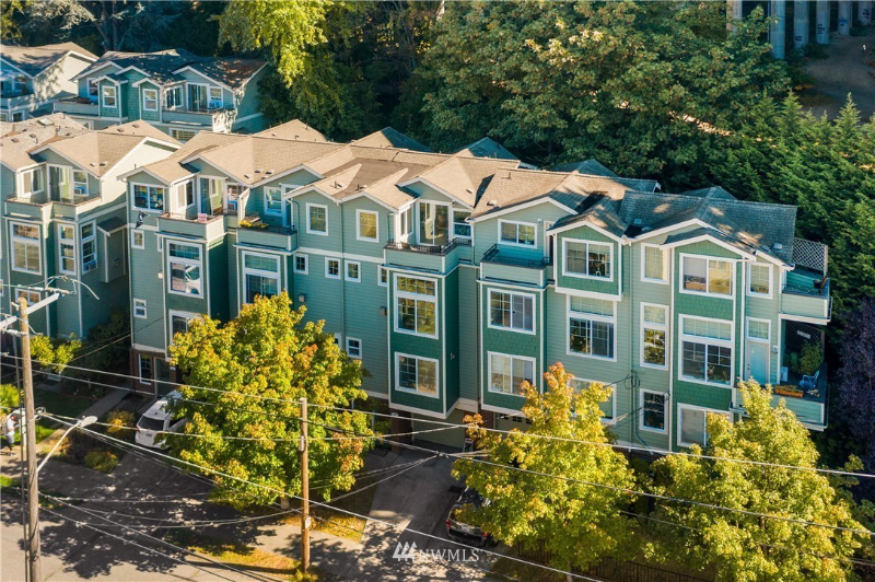 Seattle Townhome: 1802 Franklin Ave E