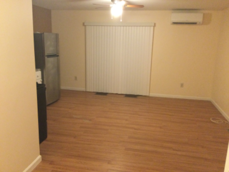 Stratford Apartment: 1051 South ave