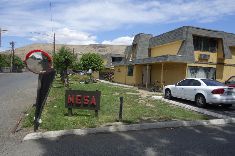 Yakima Apartment: 1705 Gordon Rd