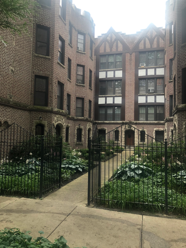 Chicago Apartment: 1726 Thome