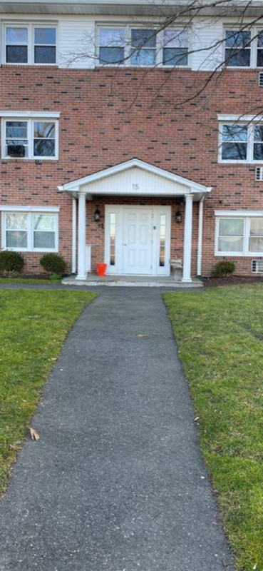 New Milford Condo: 15 Fordyce Ct