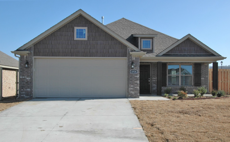 Fayetteville House: 4526 W Croft Dr