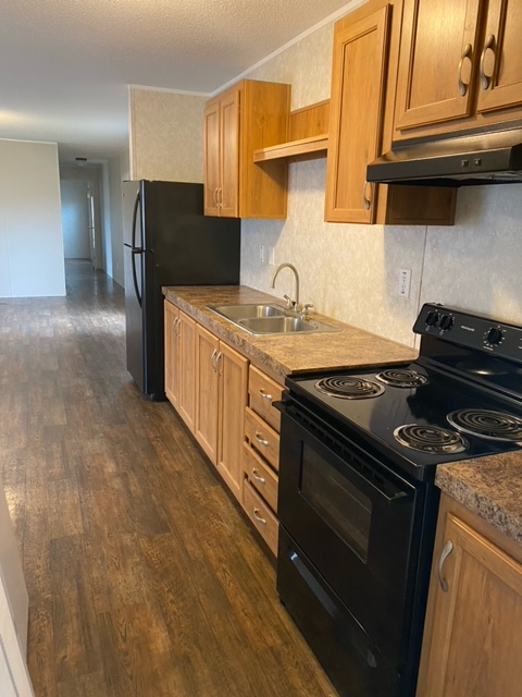 Springfield House: 101 Sparrow Ln