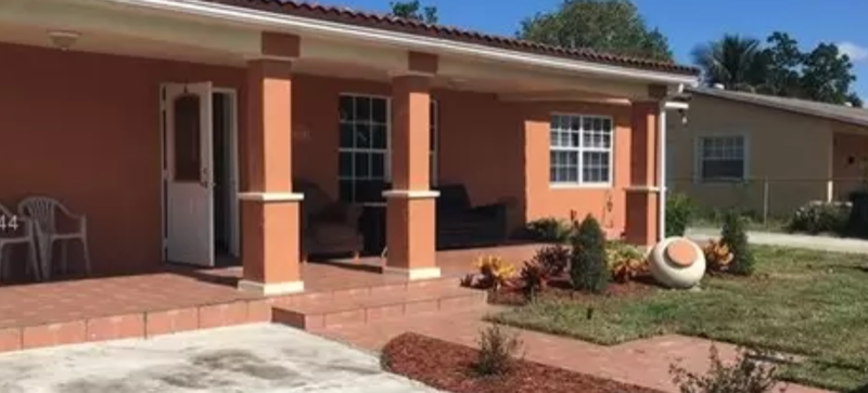 miami gardens House: 16923 nw 53 ave