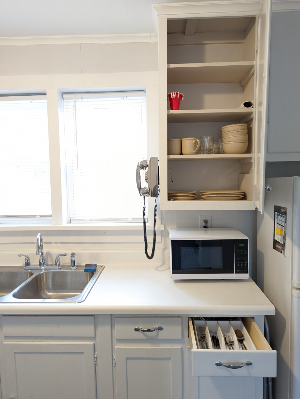 Lancaster Apartment: 5486 Broadway St