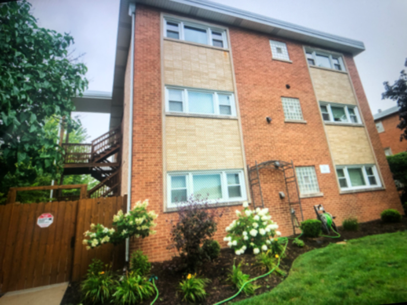 Chicago Condo: 6044 N Melvina Ave