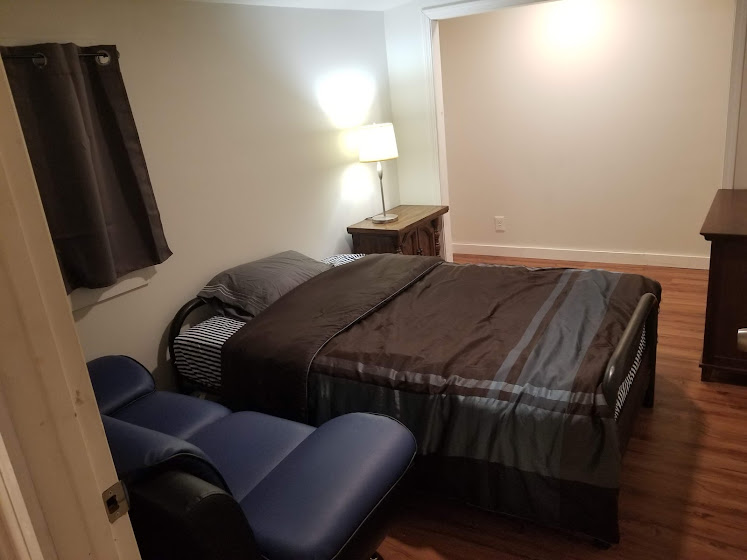 BURIEN House: 523 SW 160 ST