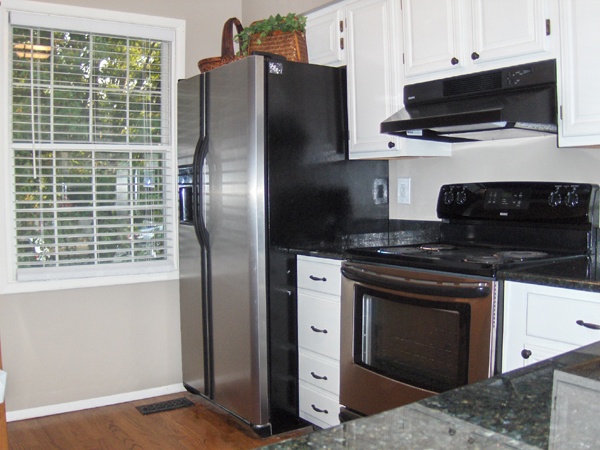 Falls Church Townhome: 2802 New Providence Ct