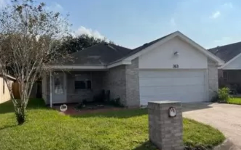 Harlingen House: 313 Chico Blvd