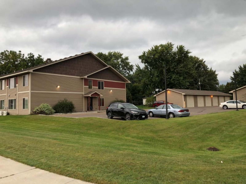 Cambridge Apartment: 355 Horseshoe Dr