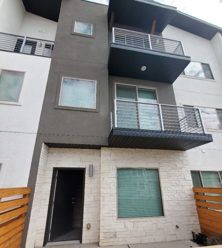 Layton Townhome: 2185 N 525 W