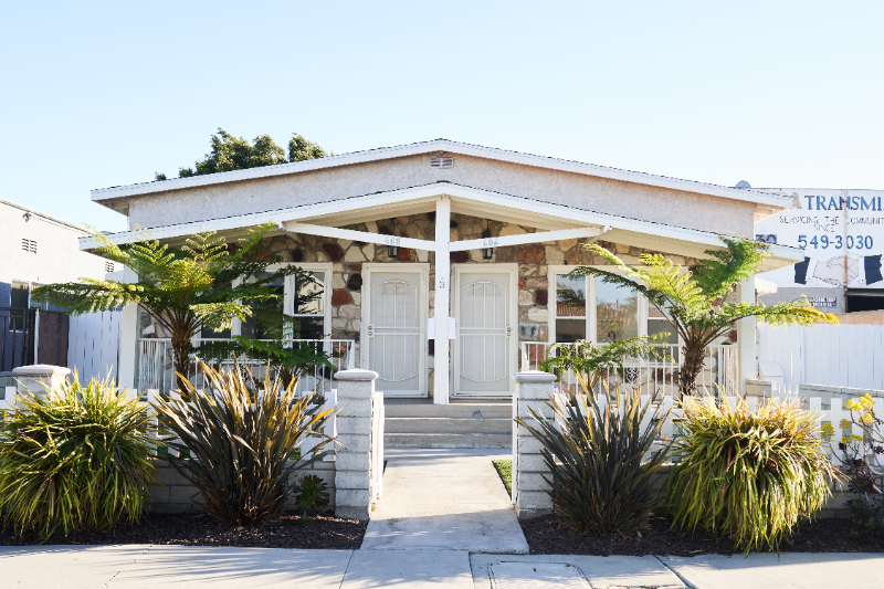 Carson Apartment: 606 E Realty St