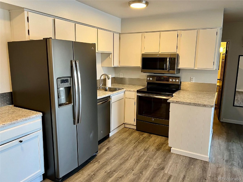 Denver Condo: 5995 W Hampden Ave
