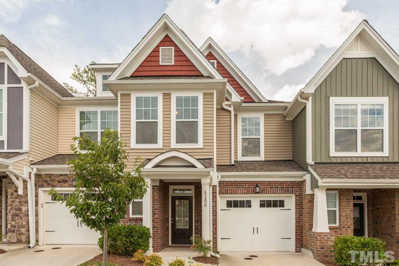 Cary Townhome: 4106 Vallonia Dr