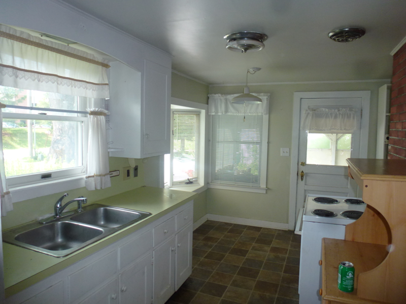 So Burlington House: 140 Spear Street