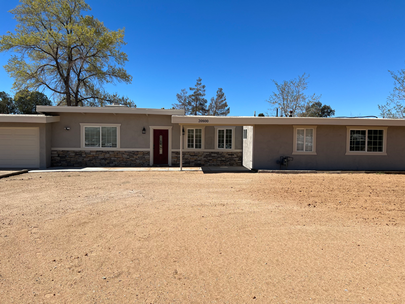 Apple Valley House: 20800 Sholic Rd