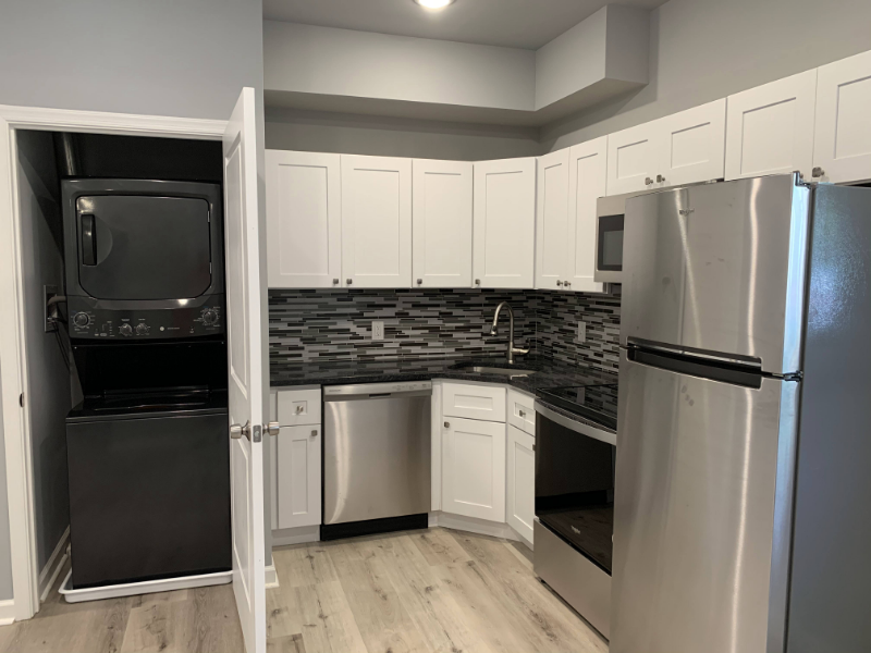 Philadelphia Apartment: 517 S 42nd Street