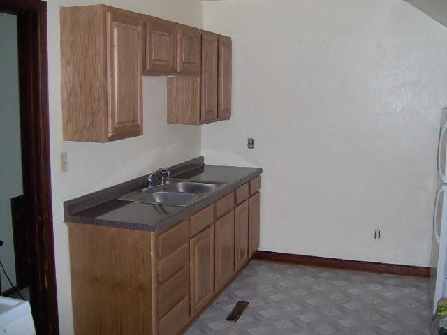 Saint Paul Apartment: 1219 Conway St