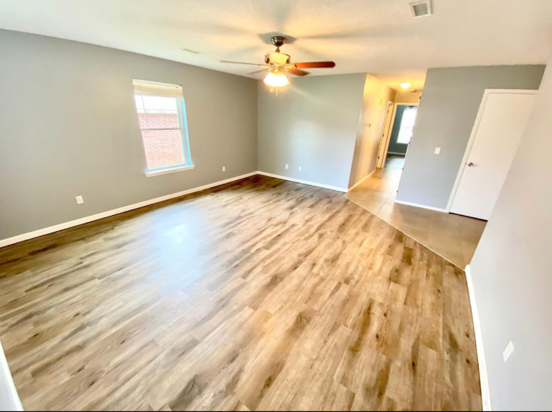 Fayetteville Townhome: 5902 Samantha