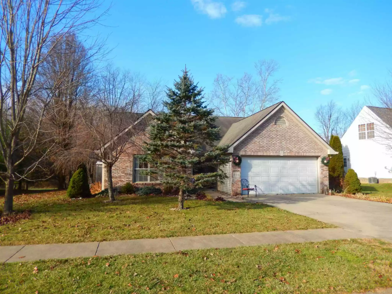 ELLETSVILLE House: 894 S. Deer Run