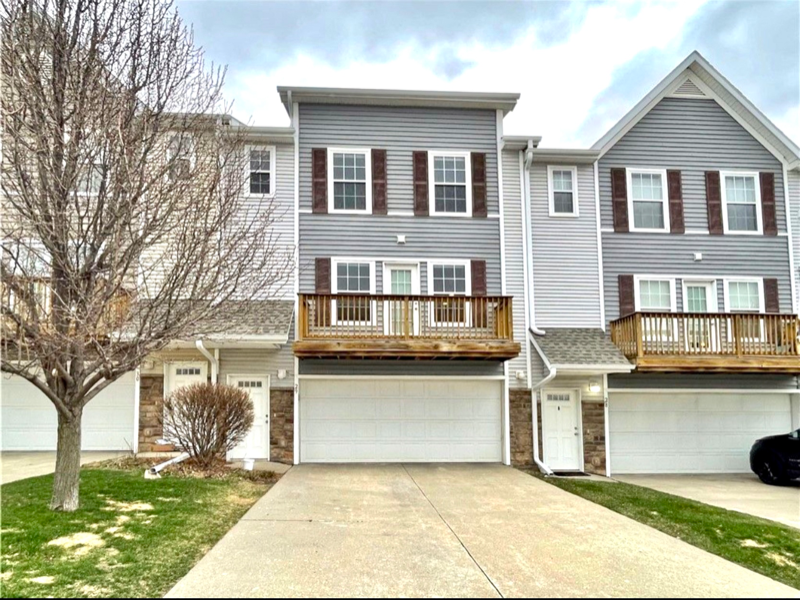 Grimes Townhome: 2150 NE 18th street