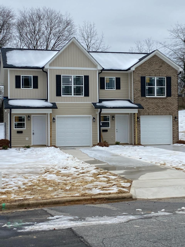 Madison Other: 221 W Murphy St