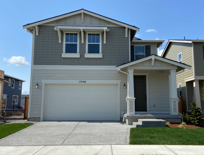 Puyallup House: 1546 27th St NW