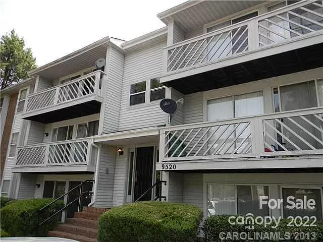 Charlotte Condo: 9520 Shannon Green Dr