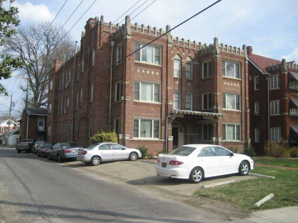 Huntington Apartment: 1024 8 Street