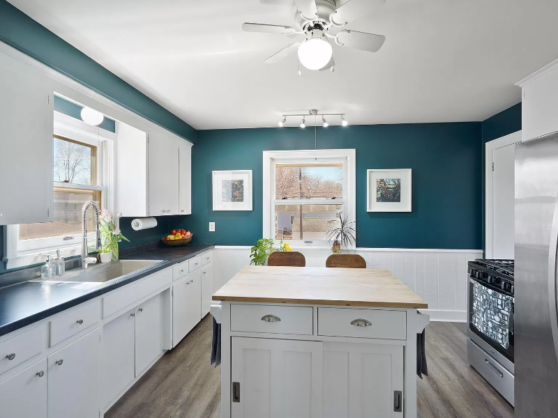 Minneapolis Multiplex: 5536 28th Ave S